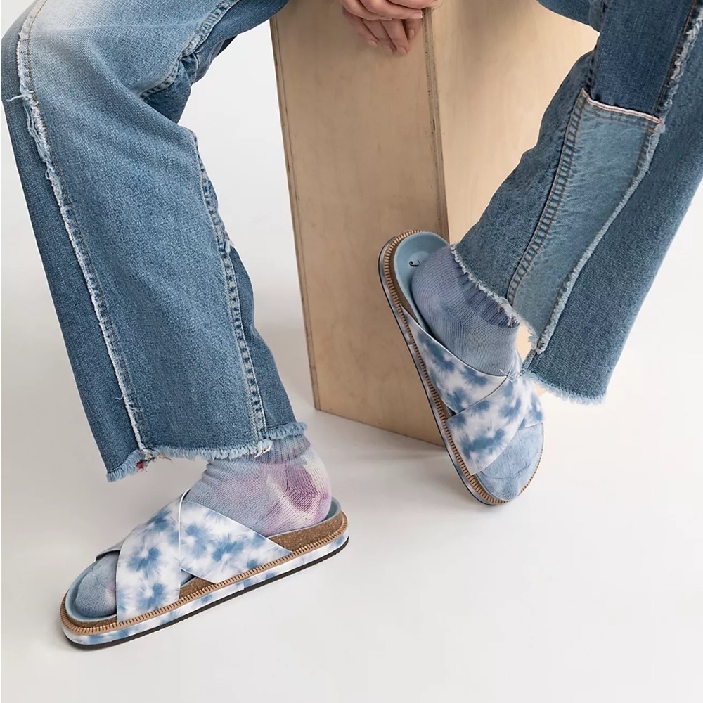 Free People Sidelines Footbed Sandals in Blue‎ Tie Dye Sz US 6/36